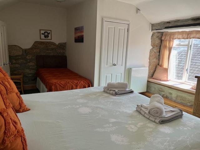 Deluxe Double Room with Extra Bed