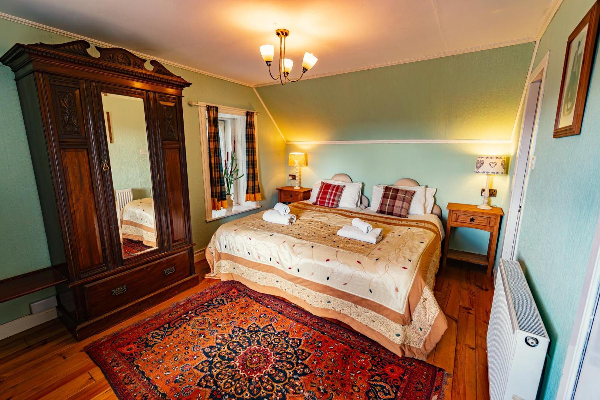 Deluxe Double or Twin Room with Lake View