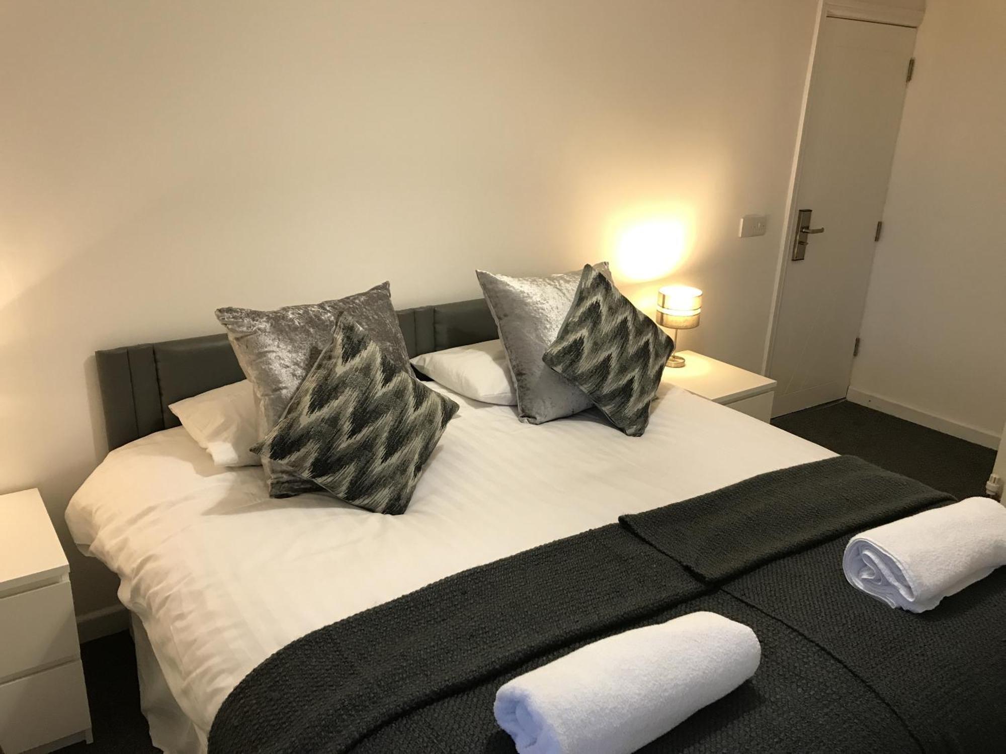 Standard King Room,1678682918:JPEG