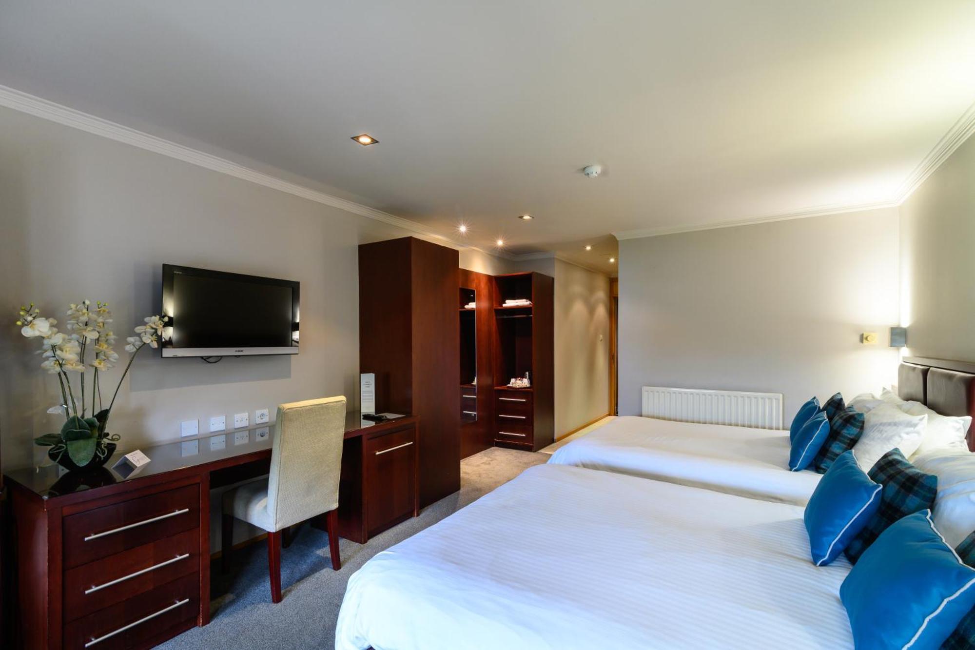 Family Room,1689823077:JPEG