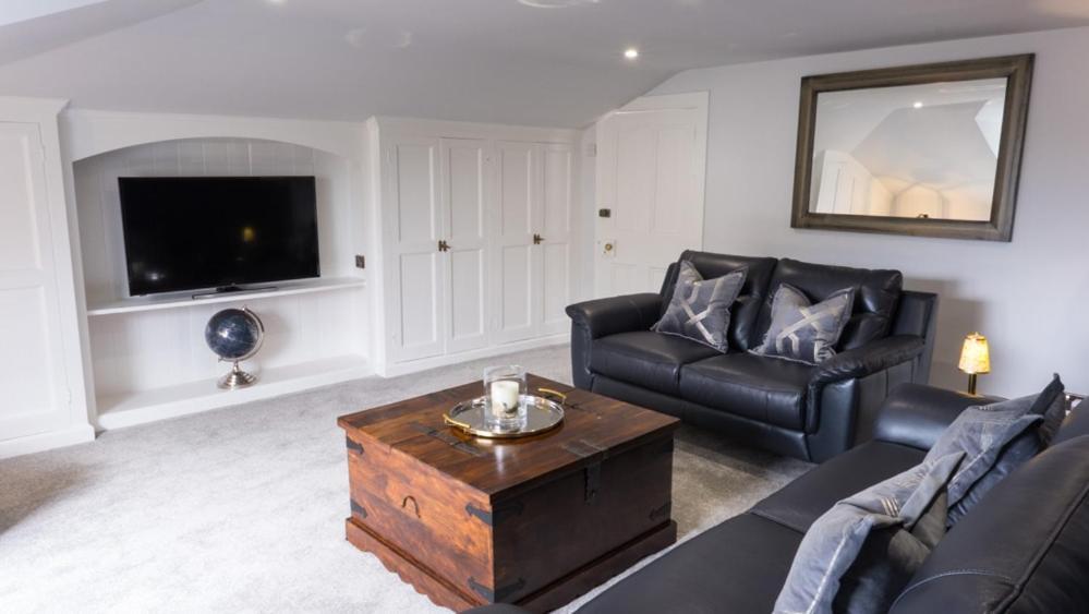 Four-Bedroom Apartment
