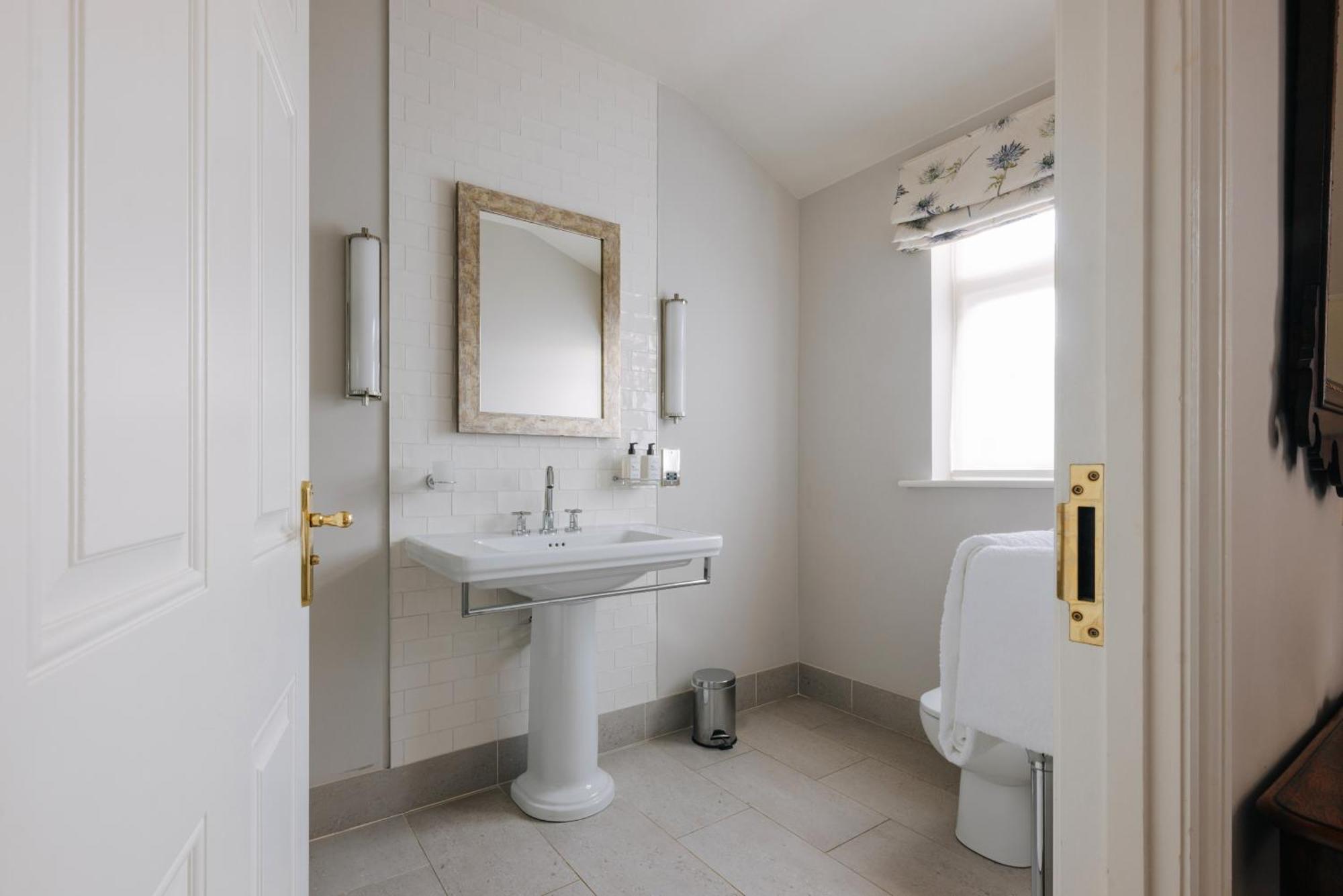 Room 15 – Dale Hole Cosy Double Room