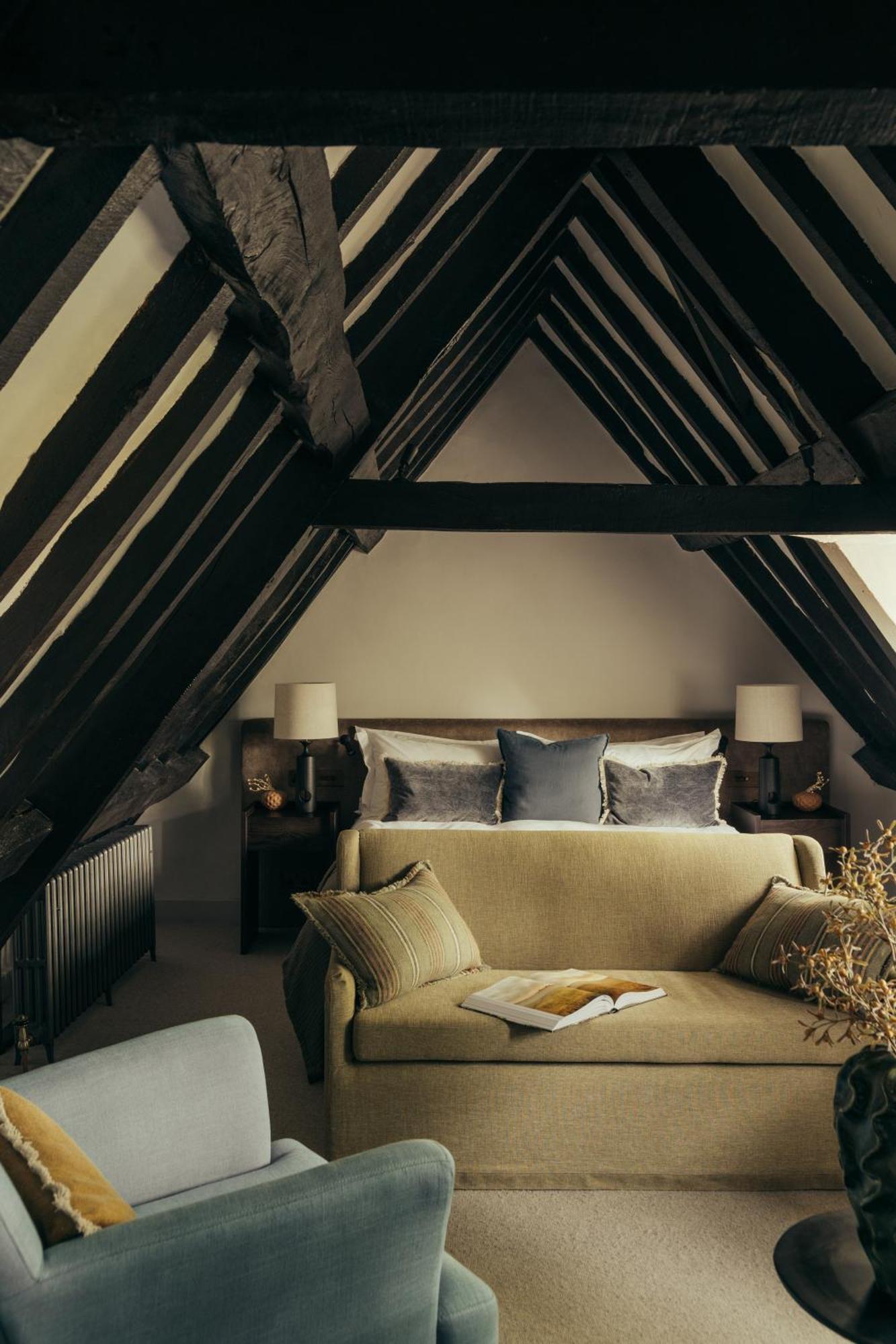 Manor Room