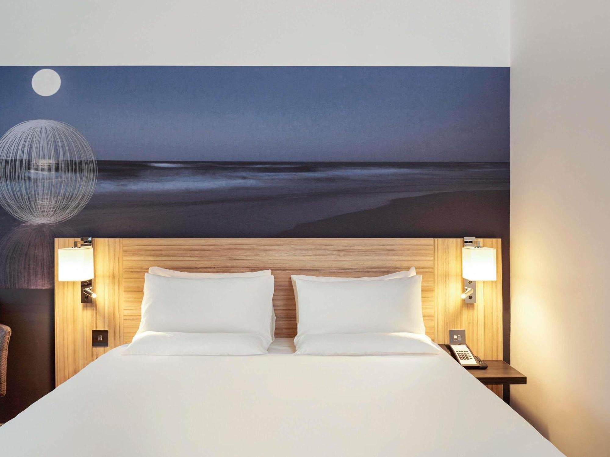 Superior Queen Room,1705563858:JPEG