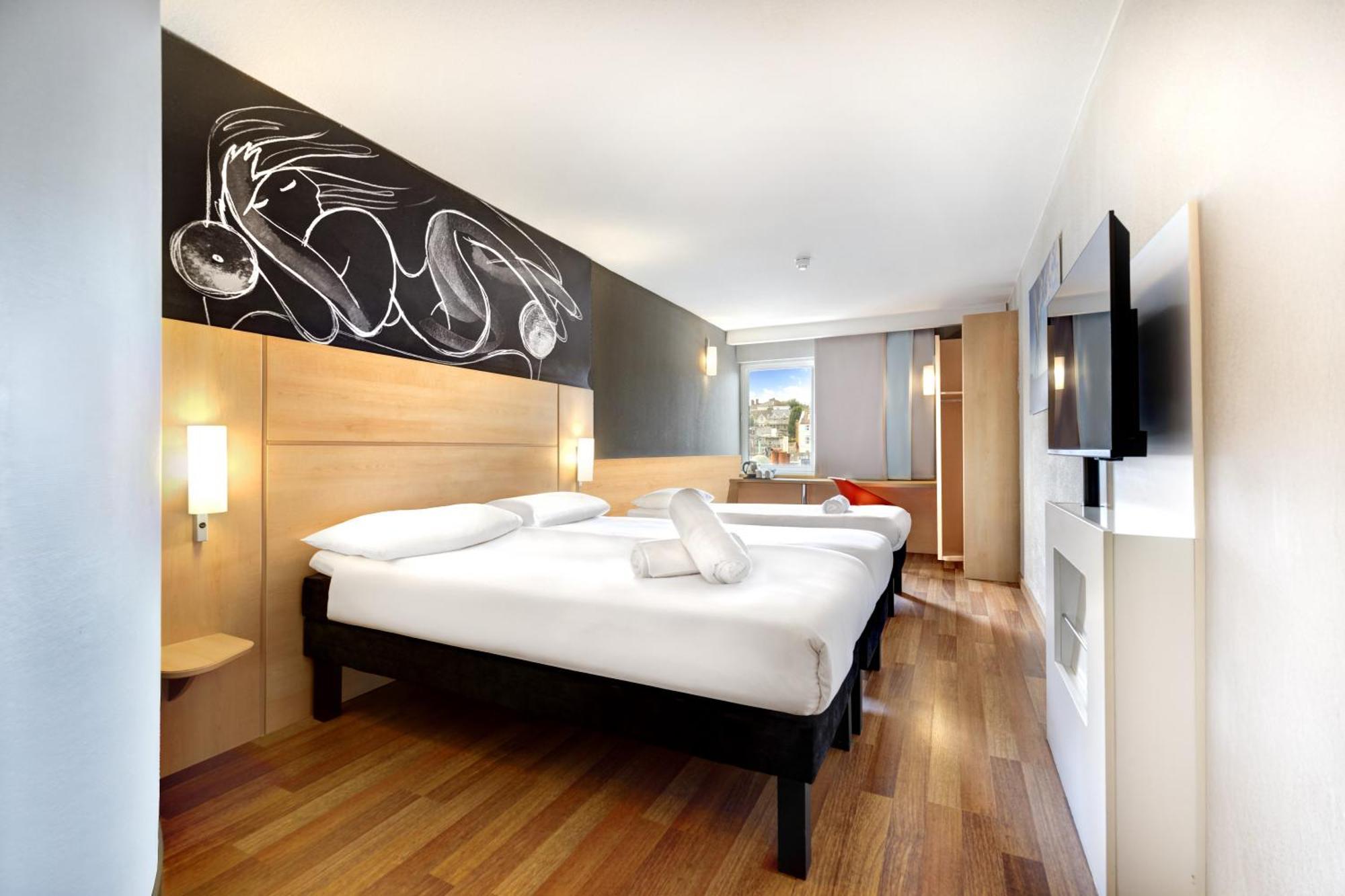 Standard Zimmer mit 3 Einzelbetten