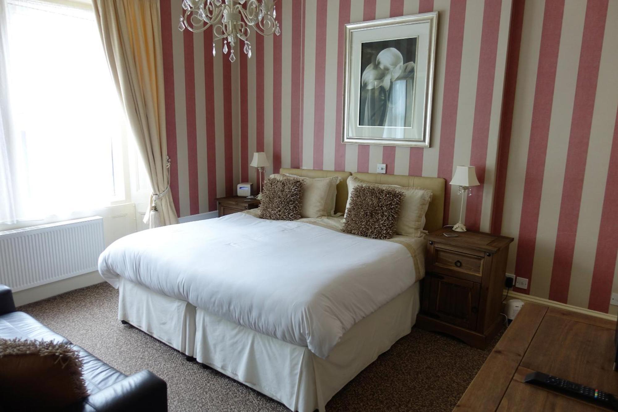 Double or Twin Room with Private Bathroom