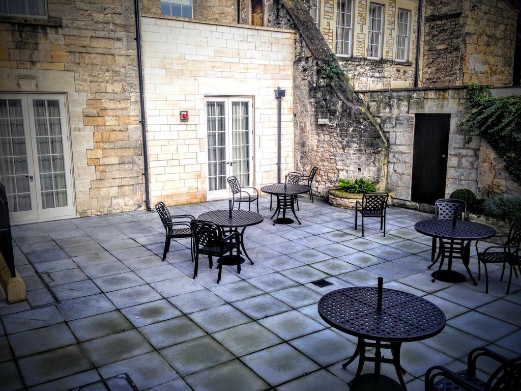 Courtyard Double