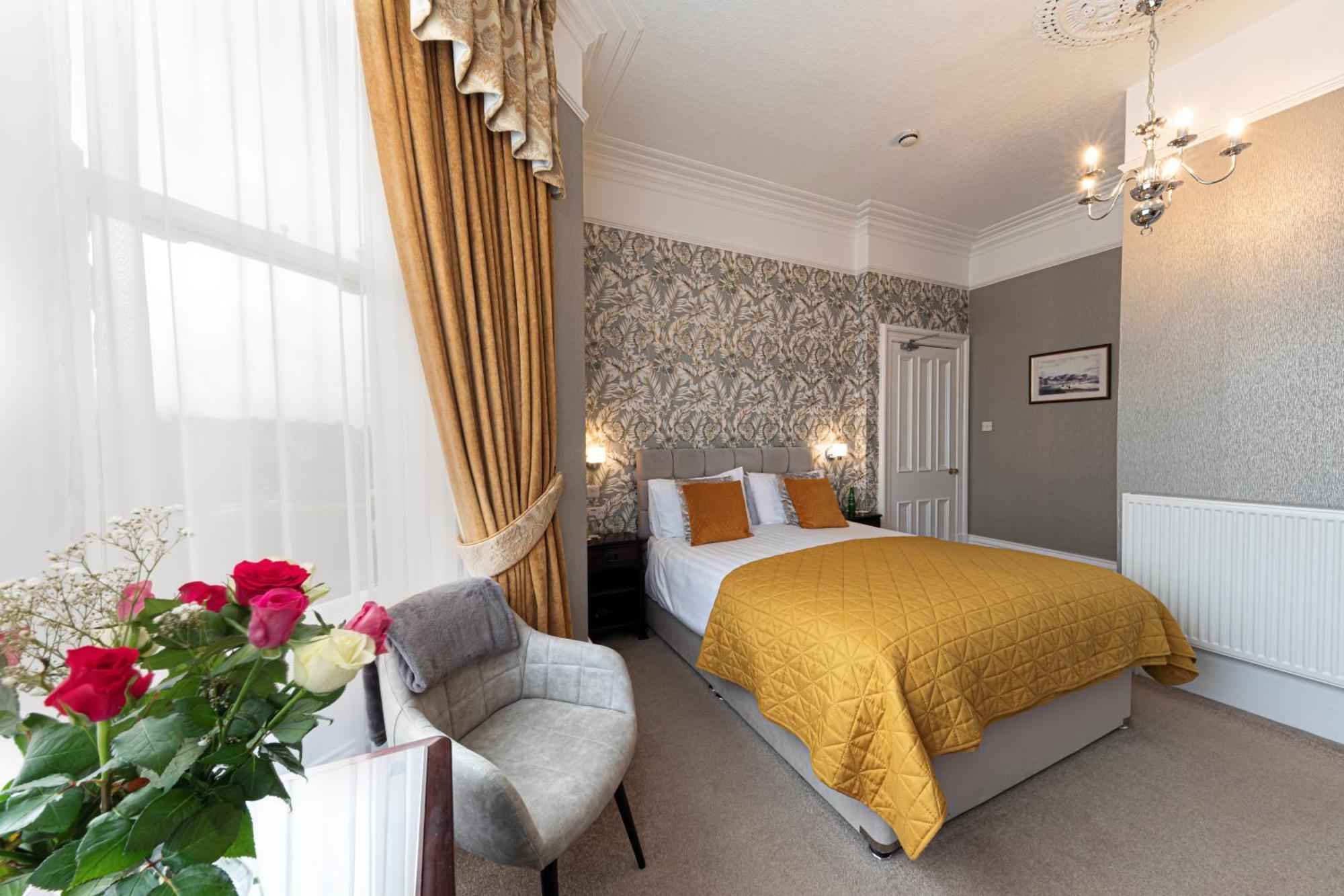 Large Double Room,1756518599:JPEG