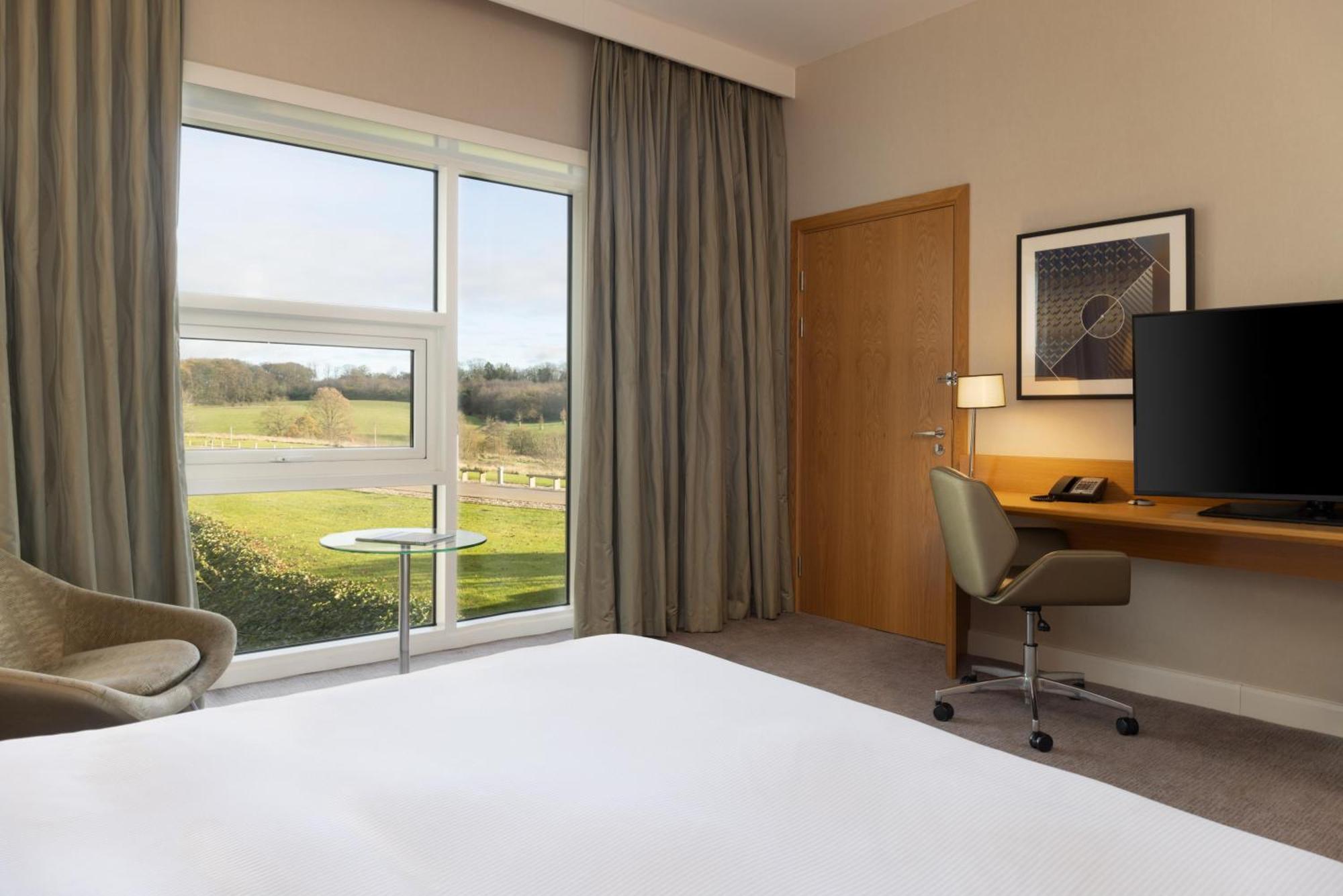 Deluxe King Room Mobility Accessible,1758349210:JPEG