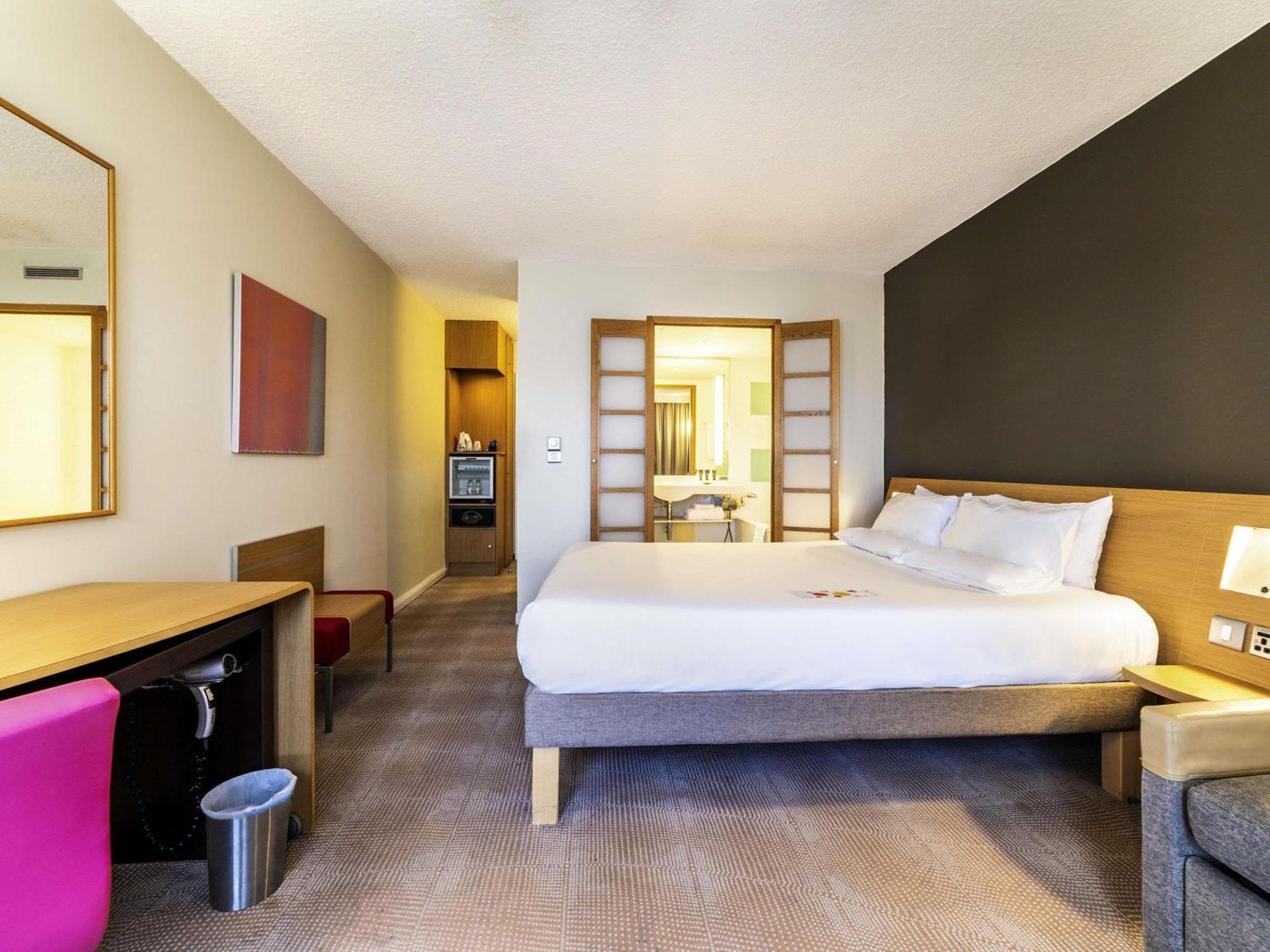 Superior Room,1770439931:JPEG