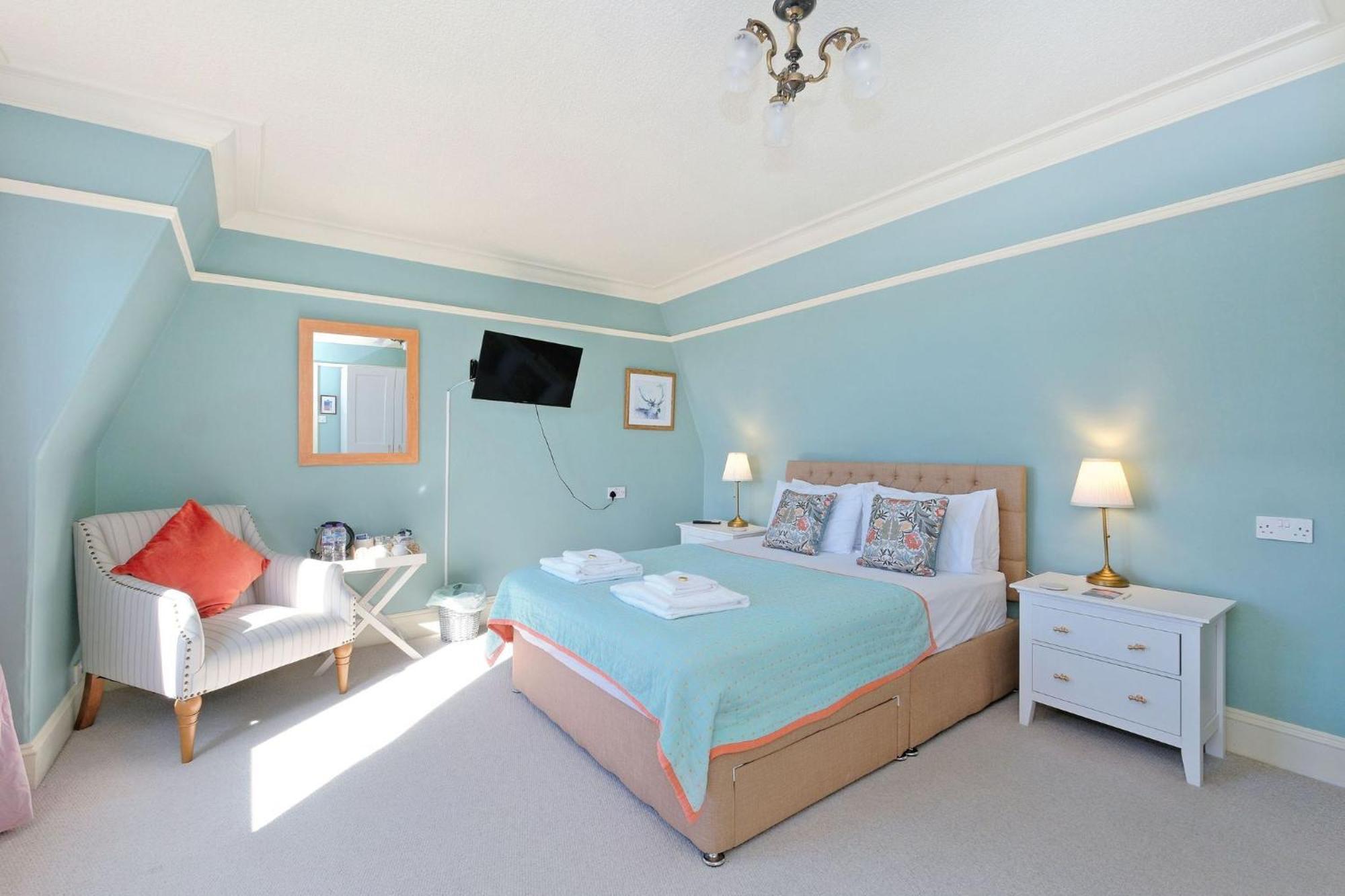 Deluxe Double Room with Shower