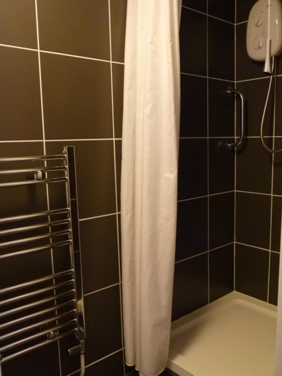 Twin Room with Shared Shower and Toilet