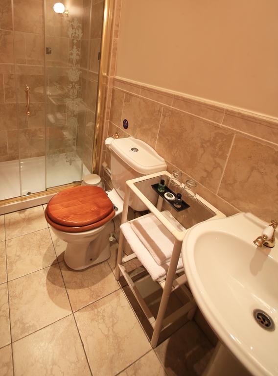 Standard Single Room with Shower