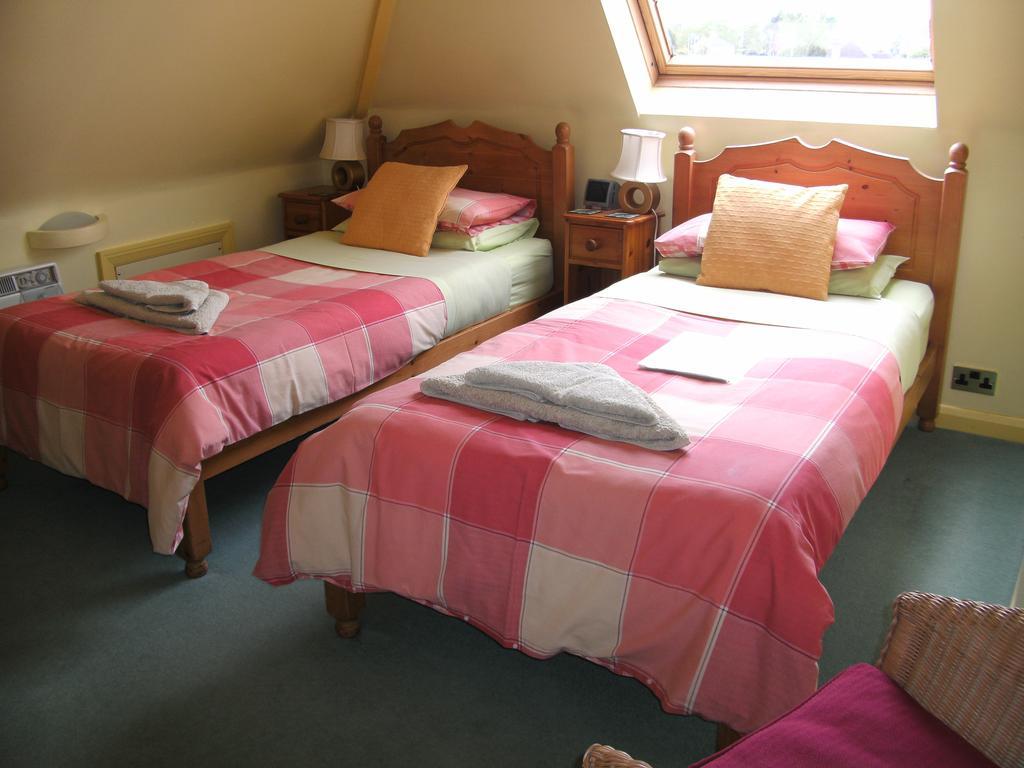 Twin Room,378484234:JPEG