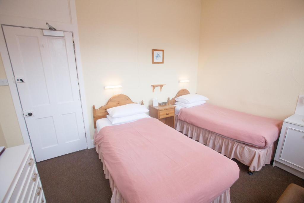 Annex Basic Double or Twin Room with Shared Bathroom