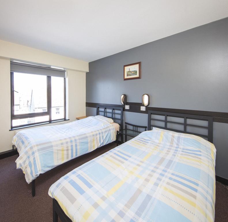 Twin Room with Private Bathroom