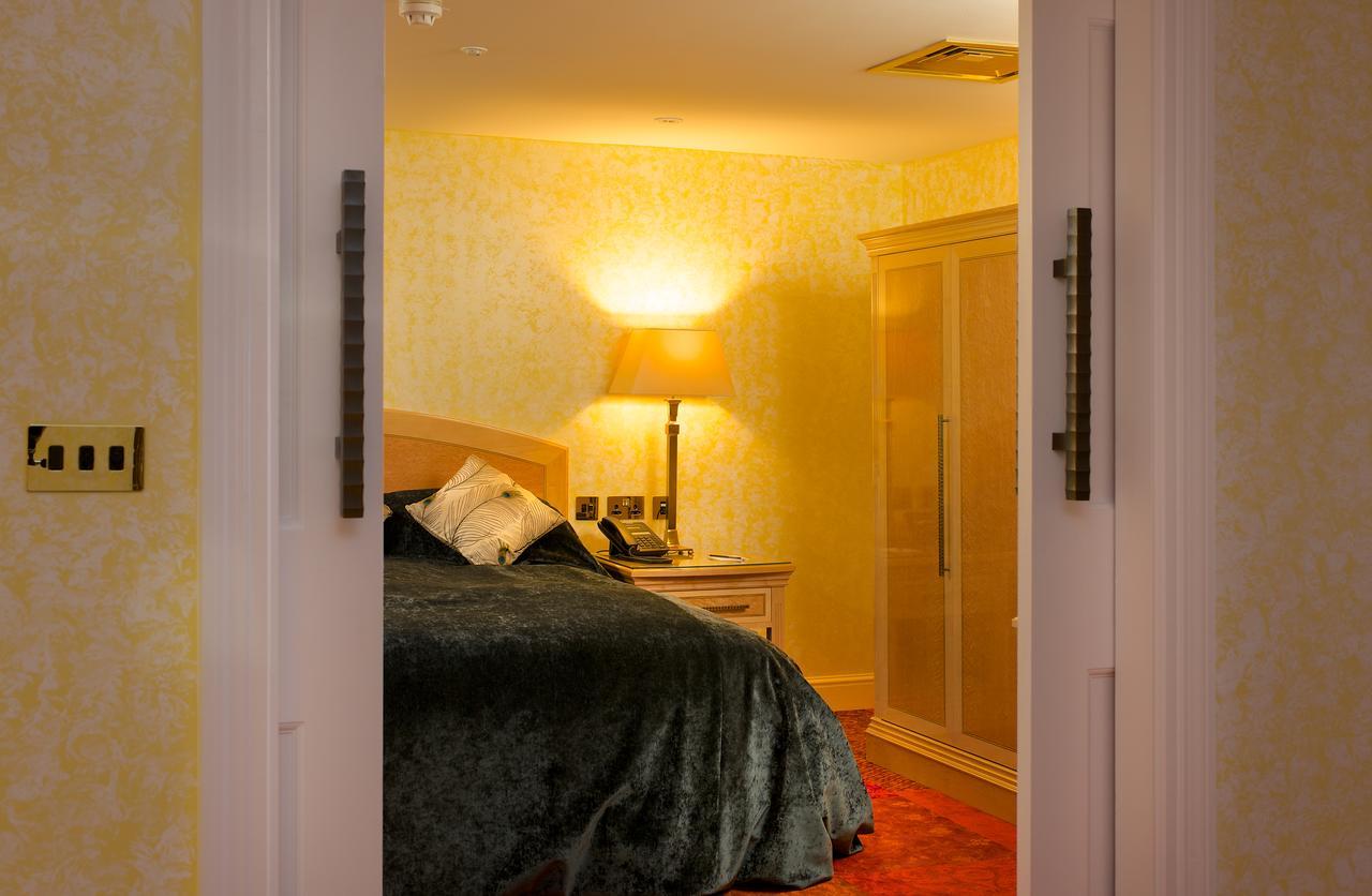 Superior King Suite