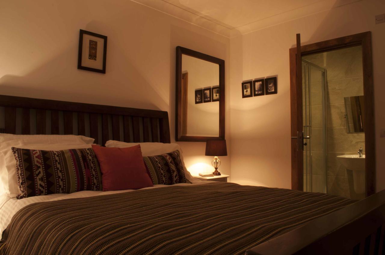 Deluxe Double Room Shower,543054636:JPEG