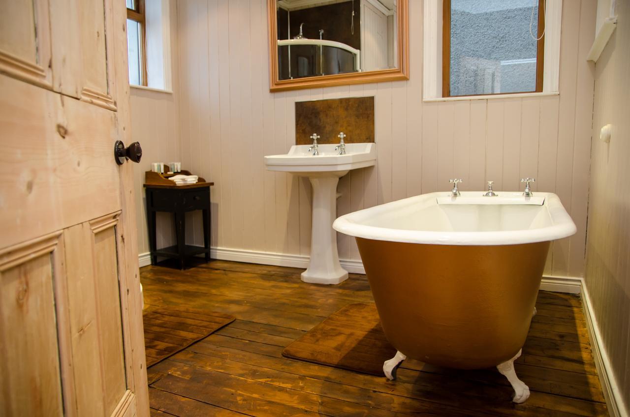 Deluxe Double Room with Bath