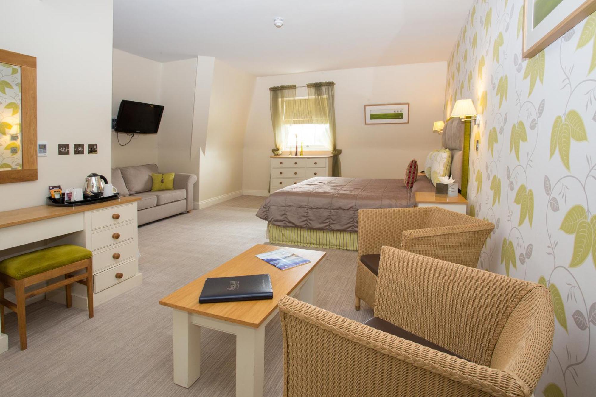 Executive Family Double Room,742817380:JPEG
