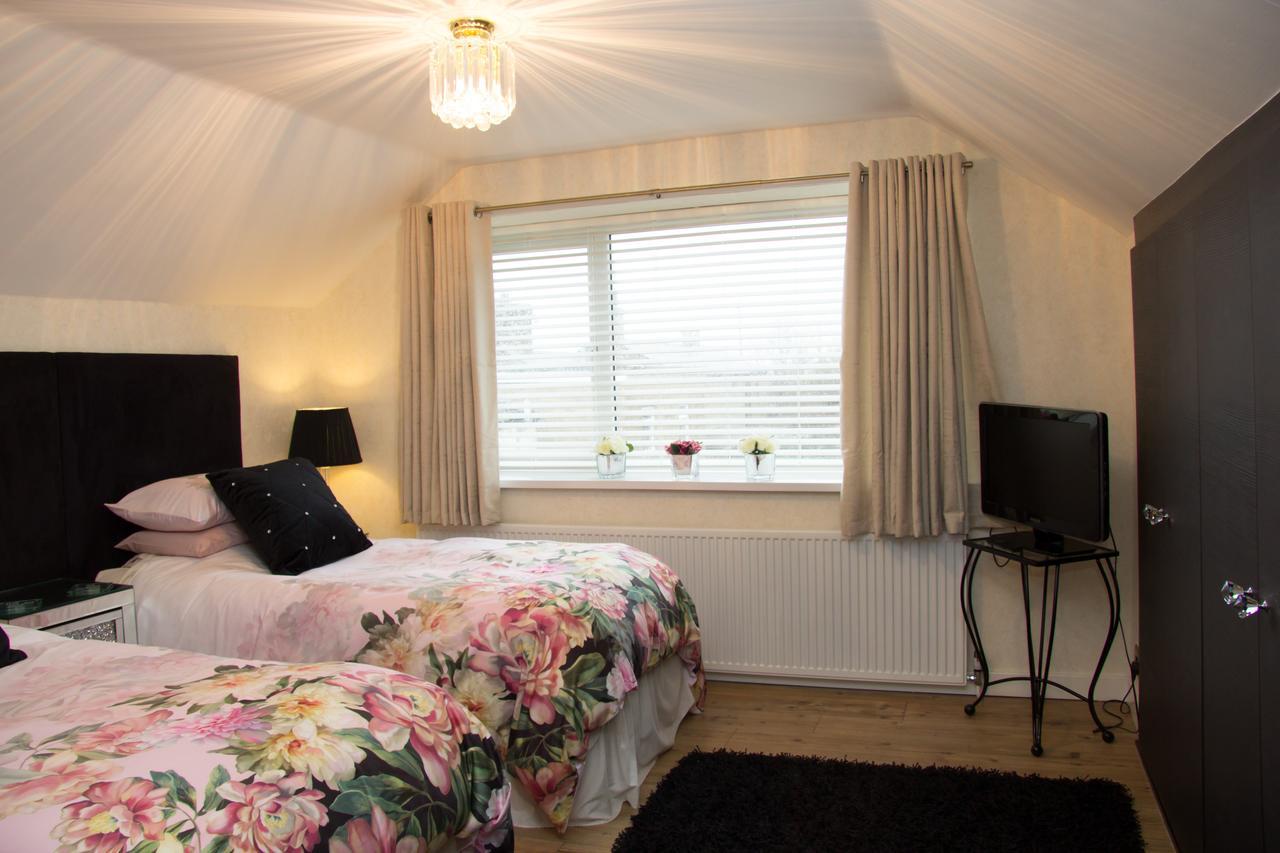 Large Twin Room