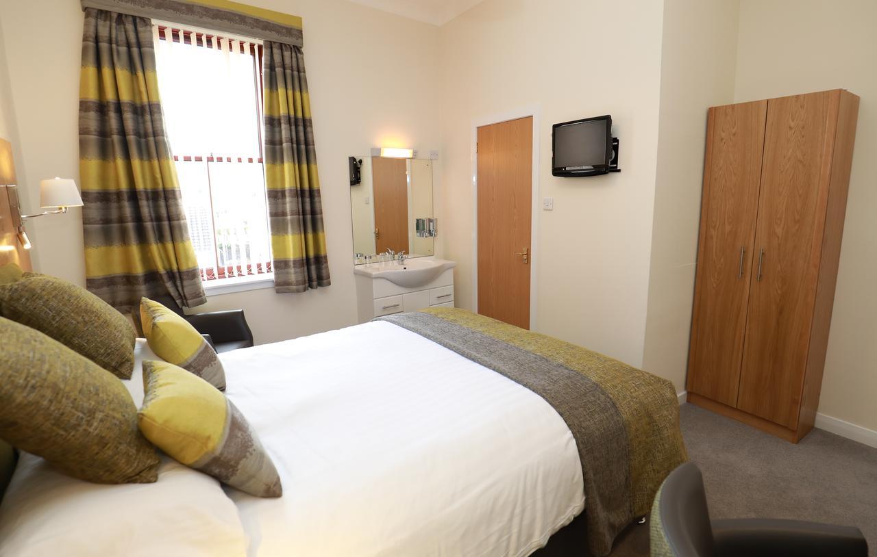 Double Room,631248891:JPEG