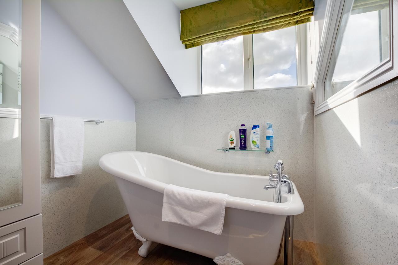 Single Room with Bath