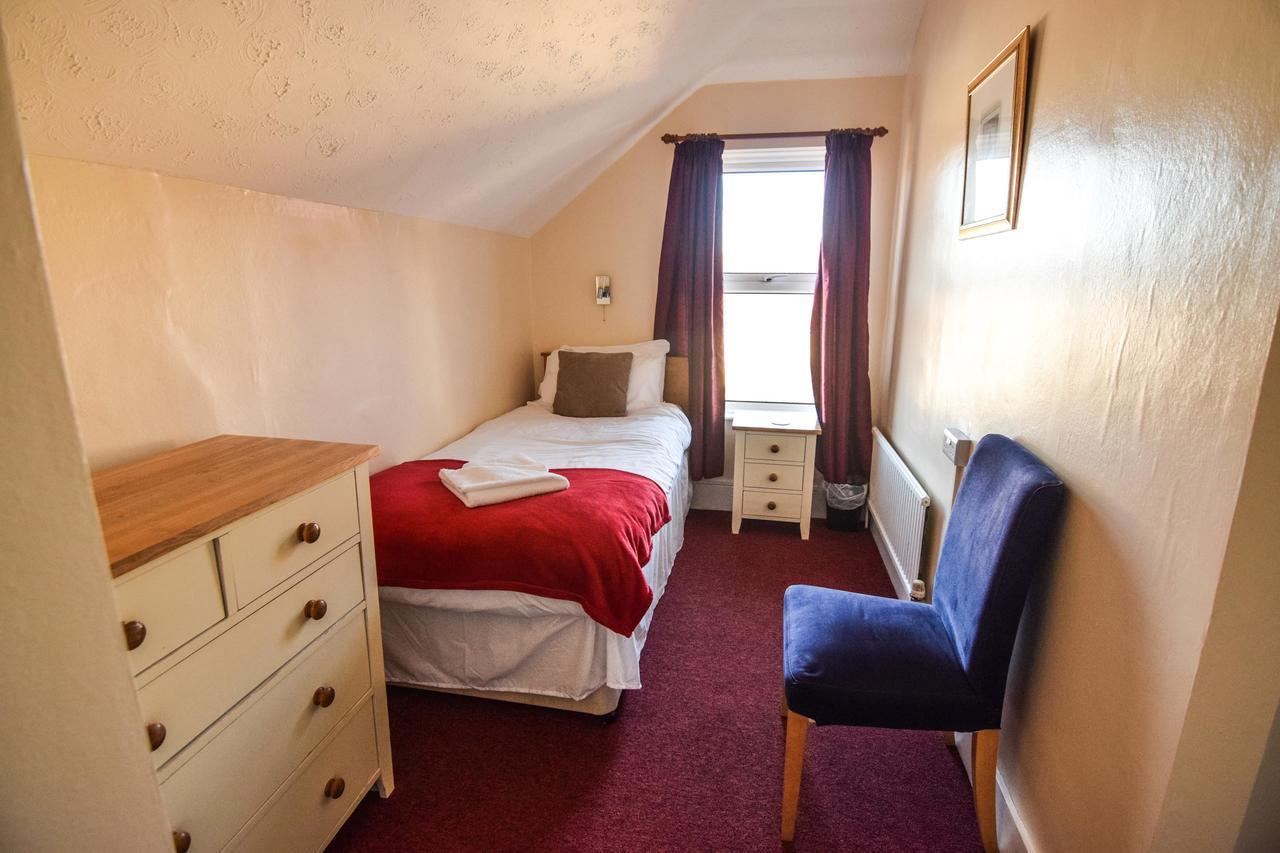 Comfort Triple Room with Shower