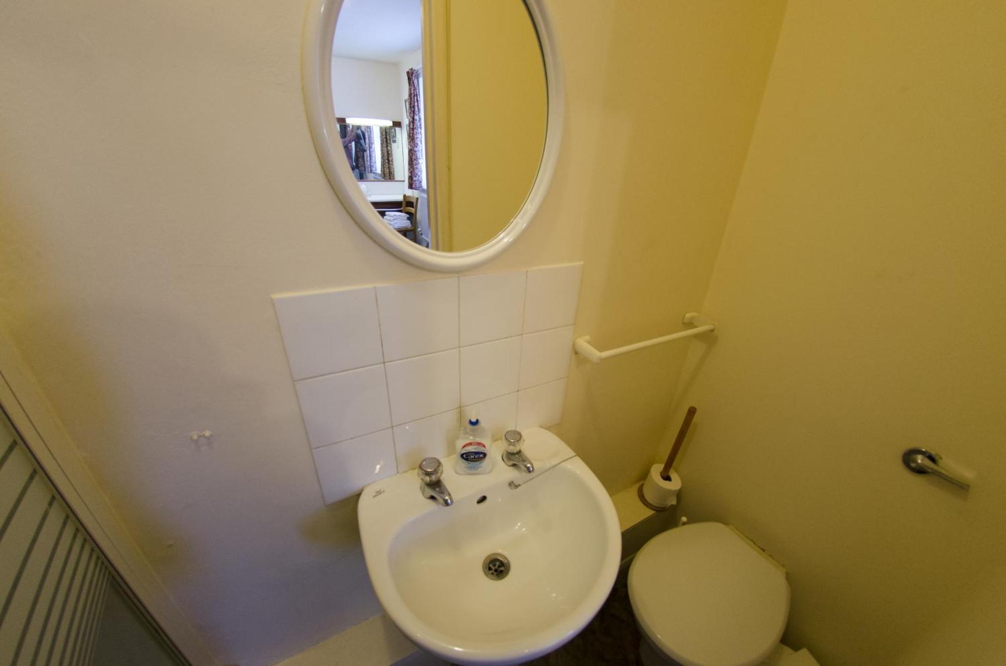 Standard Twin Room,1771486931:JPEG