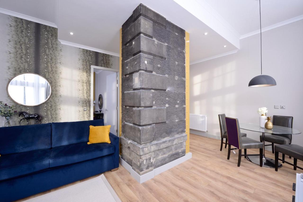 Classic 1 Bed Apartment + Castle View
