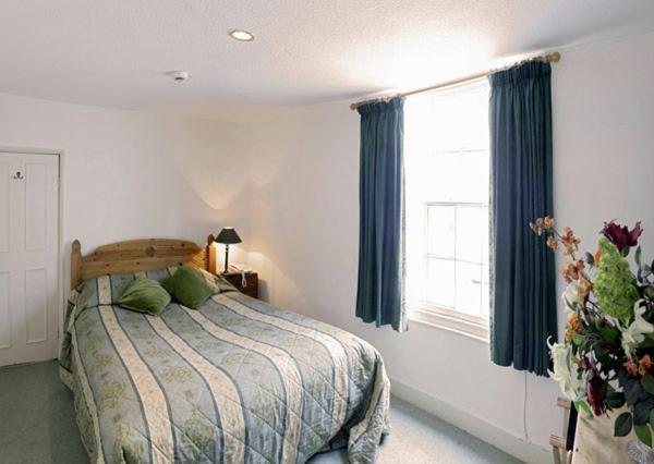 Standard Suite,753402470:JPEG