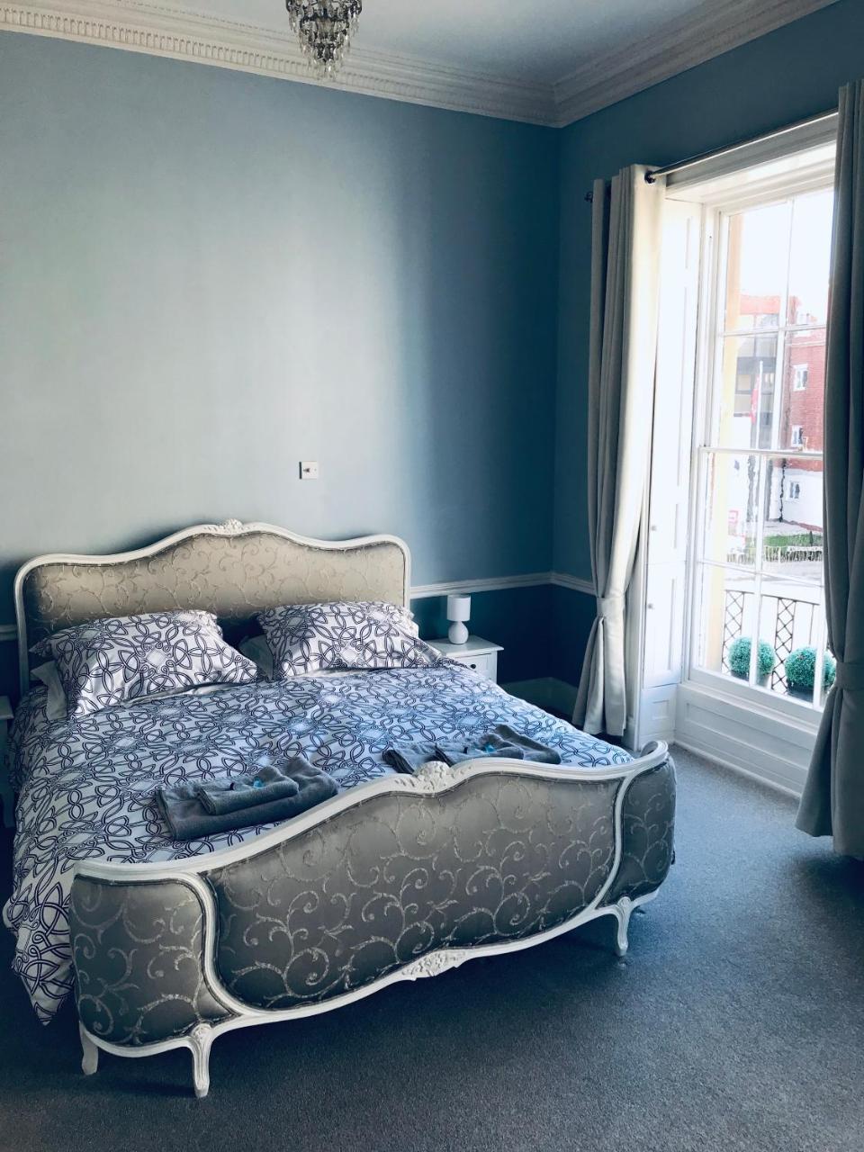 Deluxe Super King Room