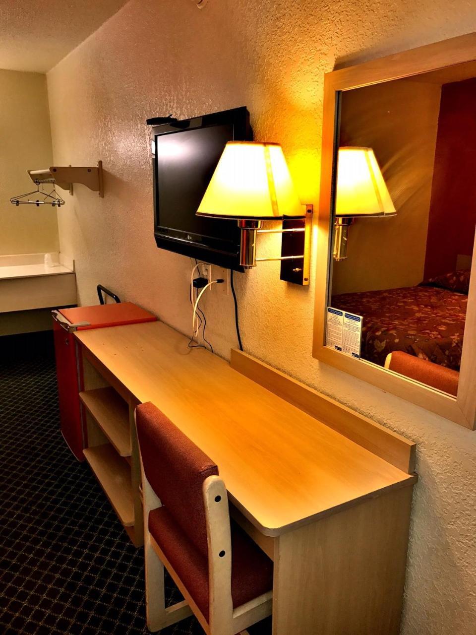 Standard Double Room,1215567139:JPEG