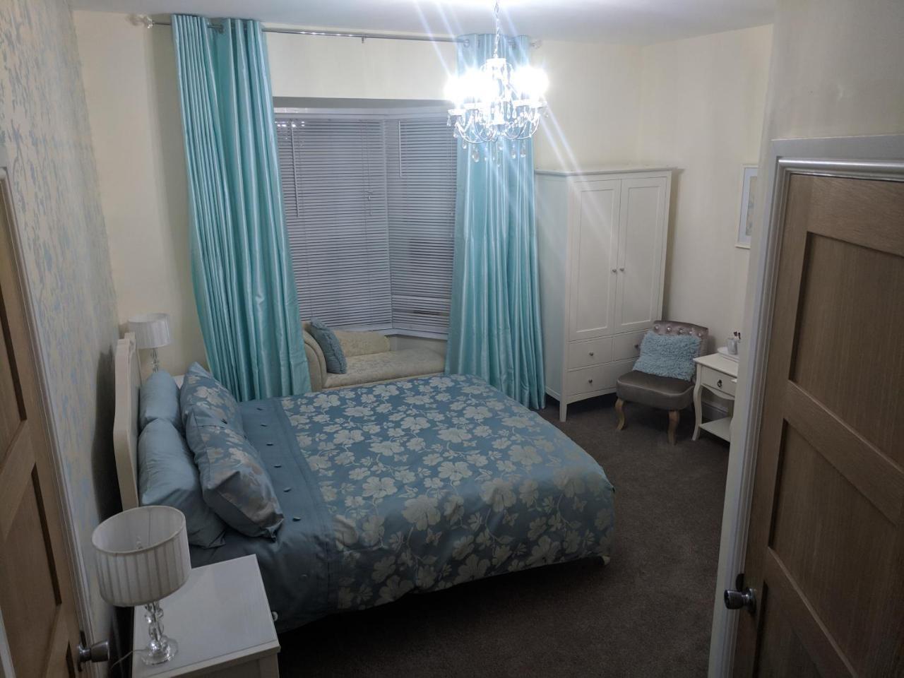 Deluxe Double Room with Bath