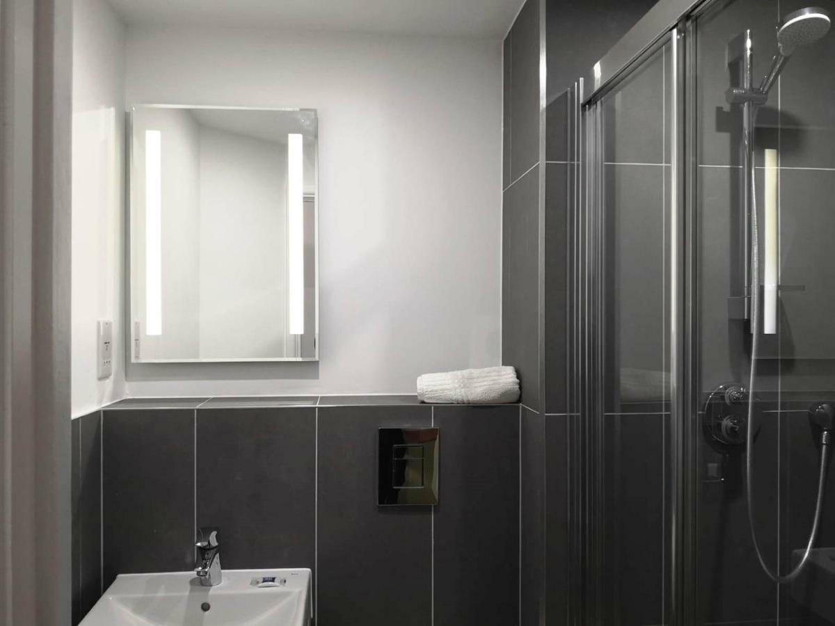 Twin Room,784444230:JPEG