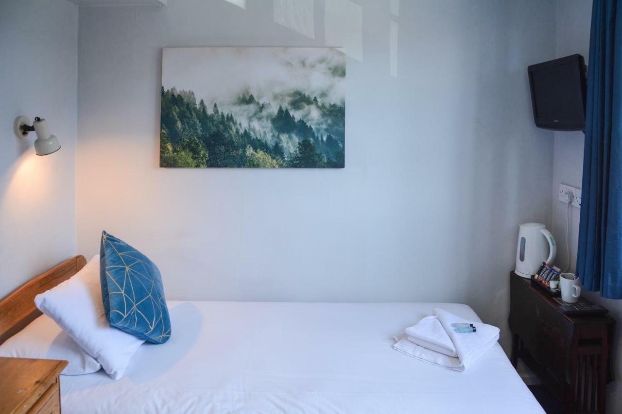 Single Room with Shower