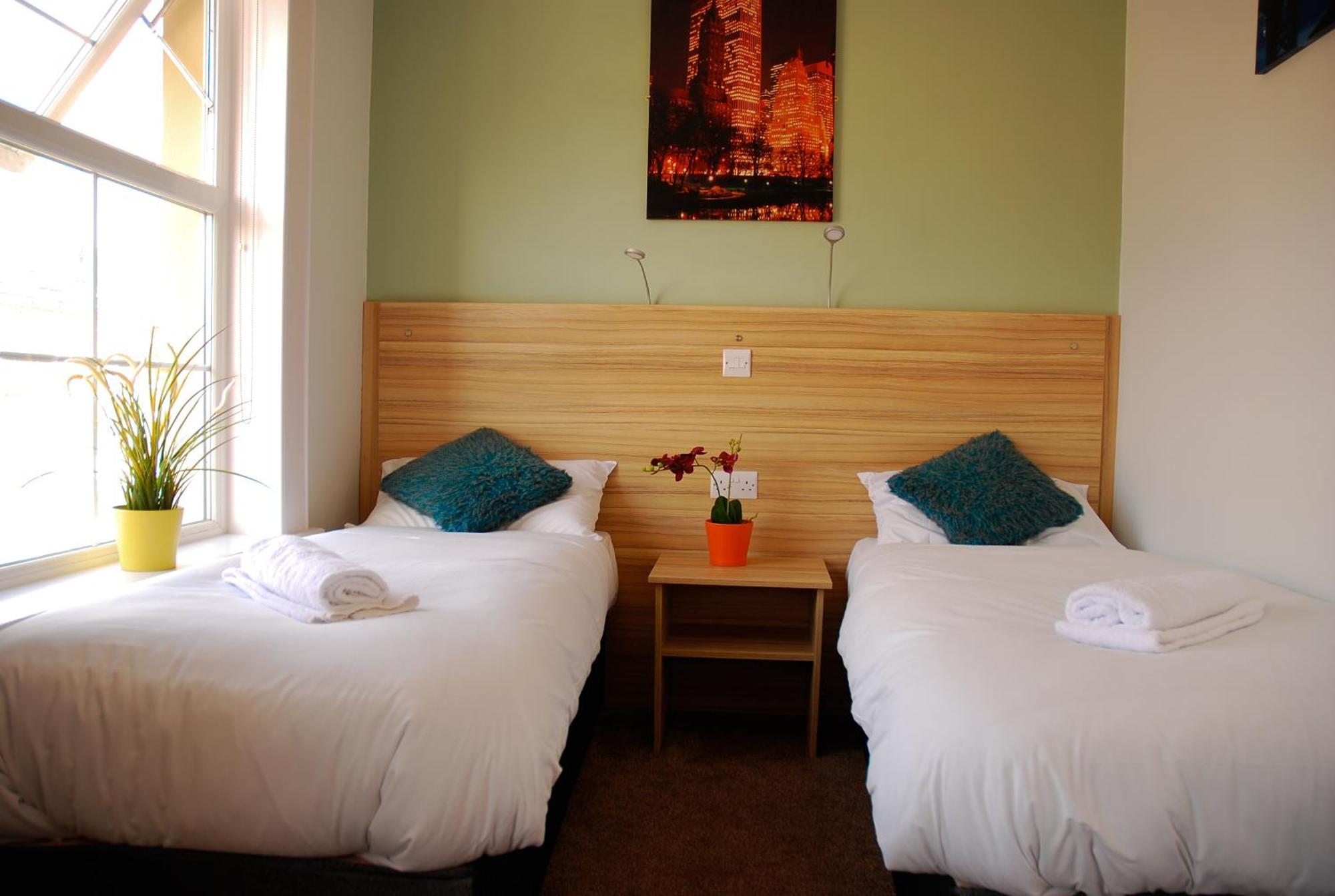 Twin Room with Shared Bathroom