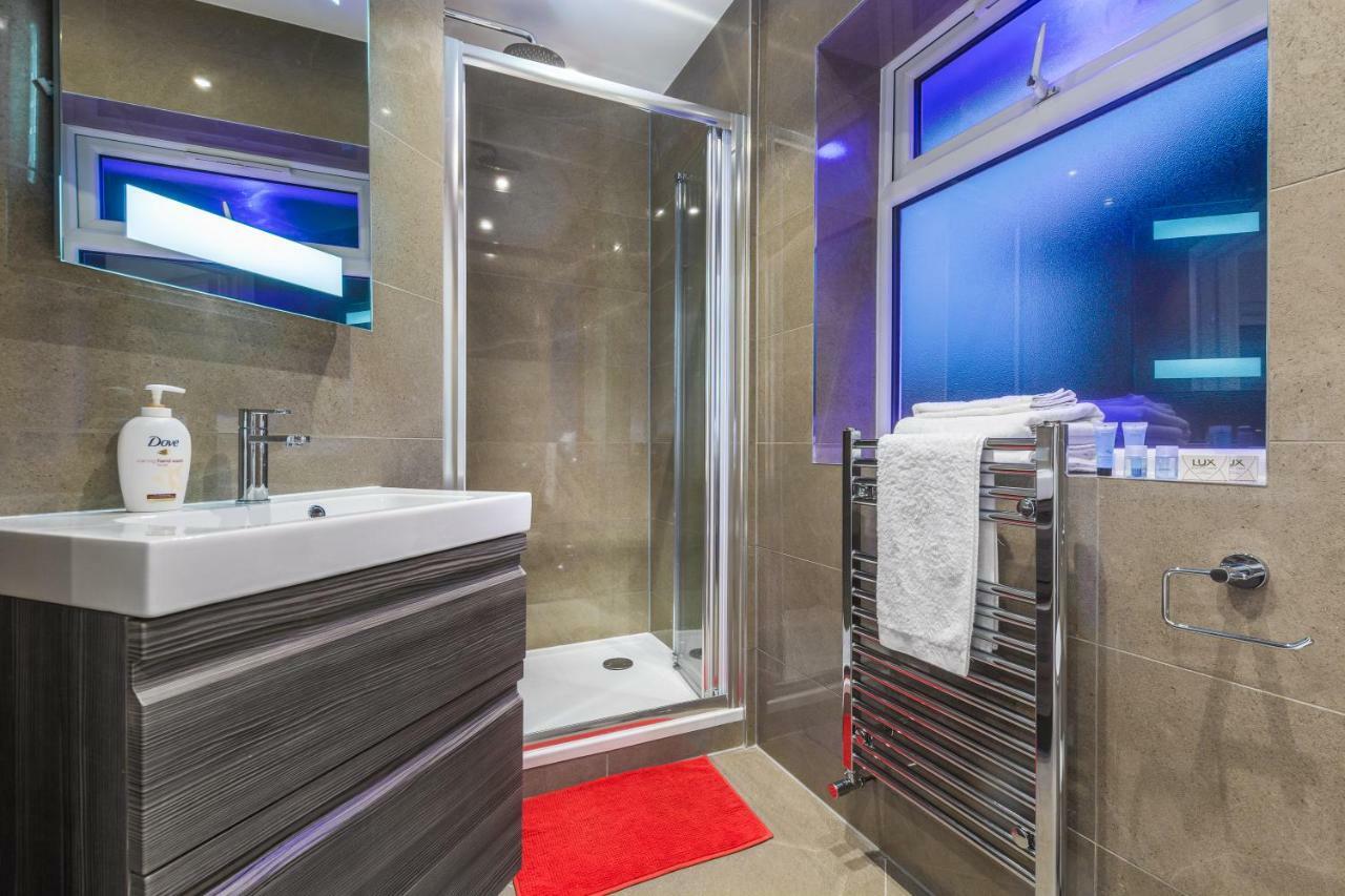 Single Room Shower