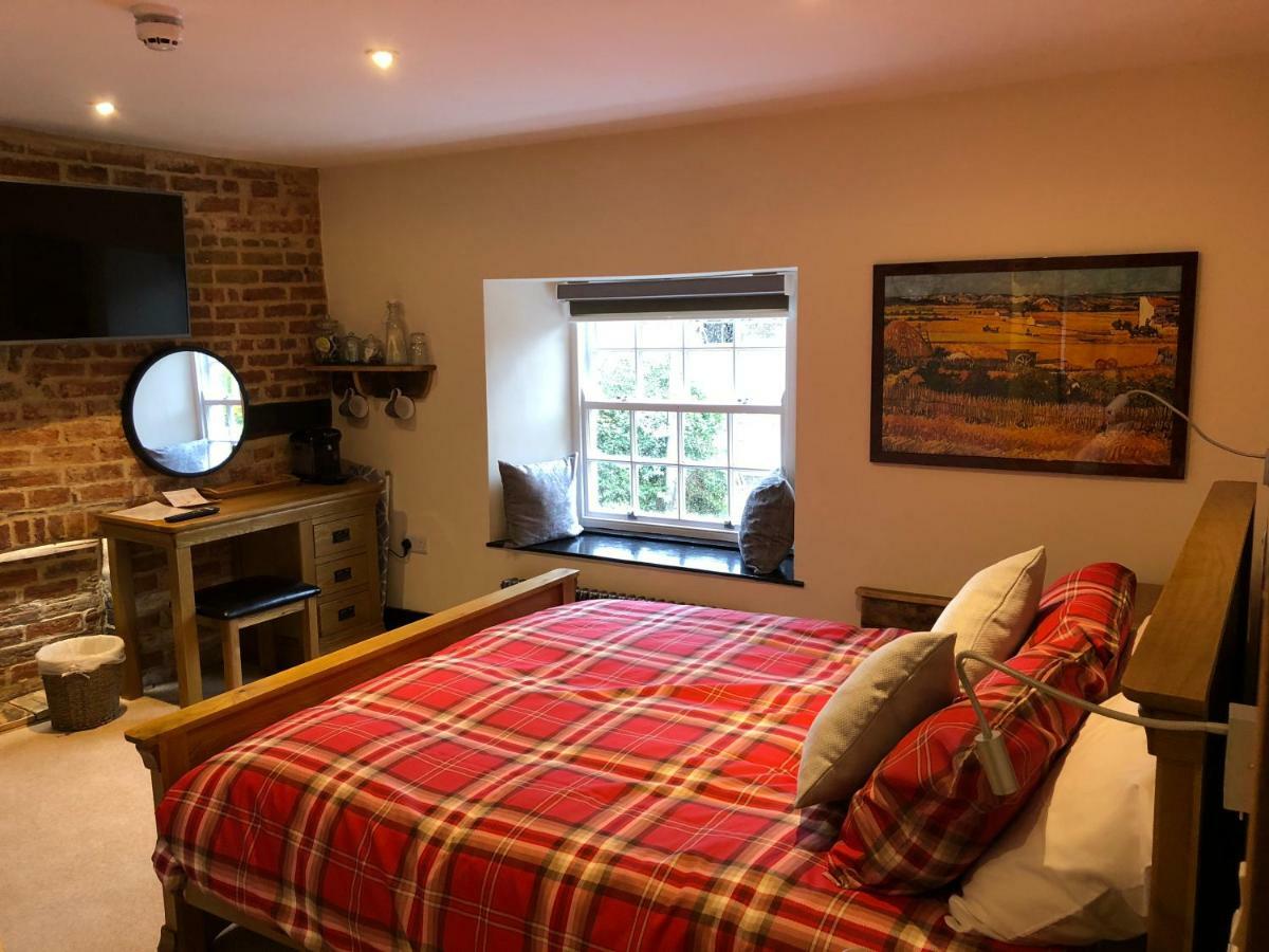 Deluxe Double Room with Shower