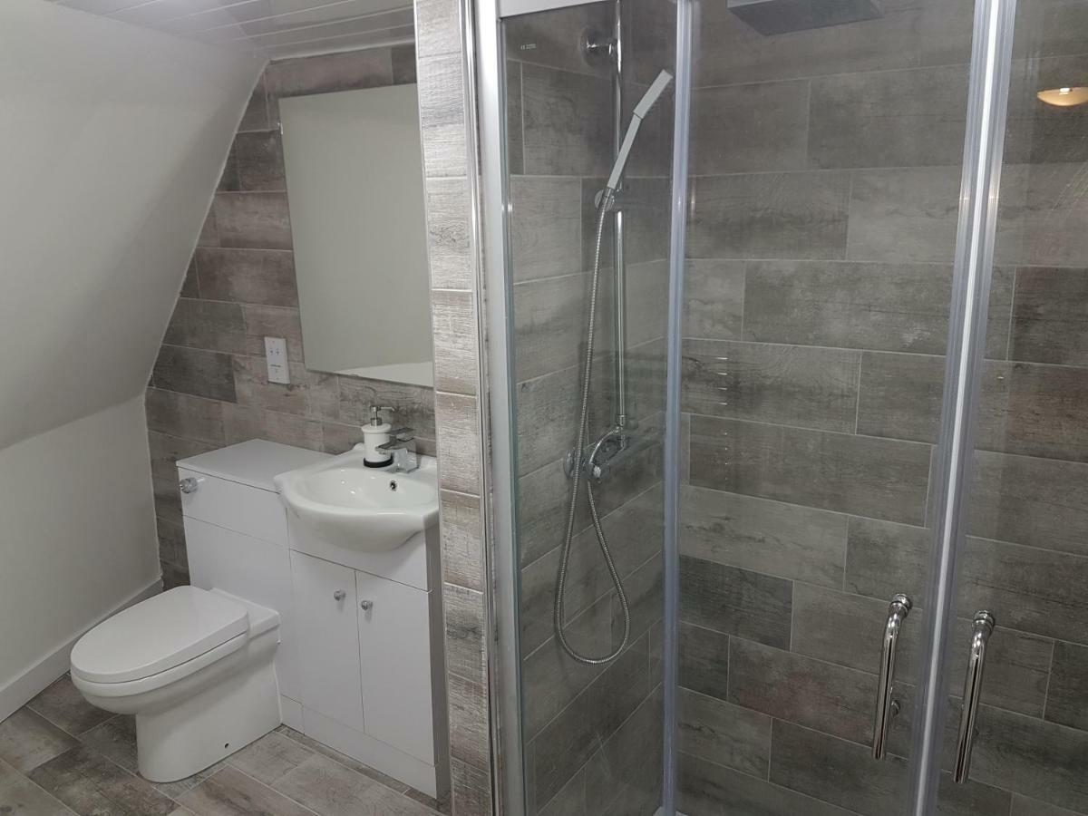 Single Room with Private Bathroom