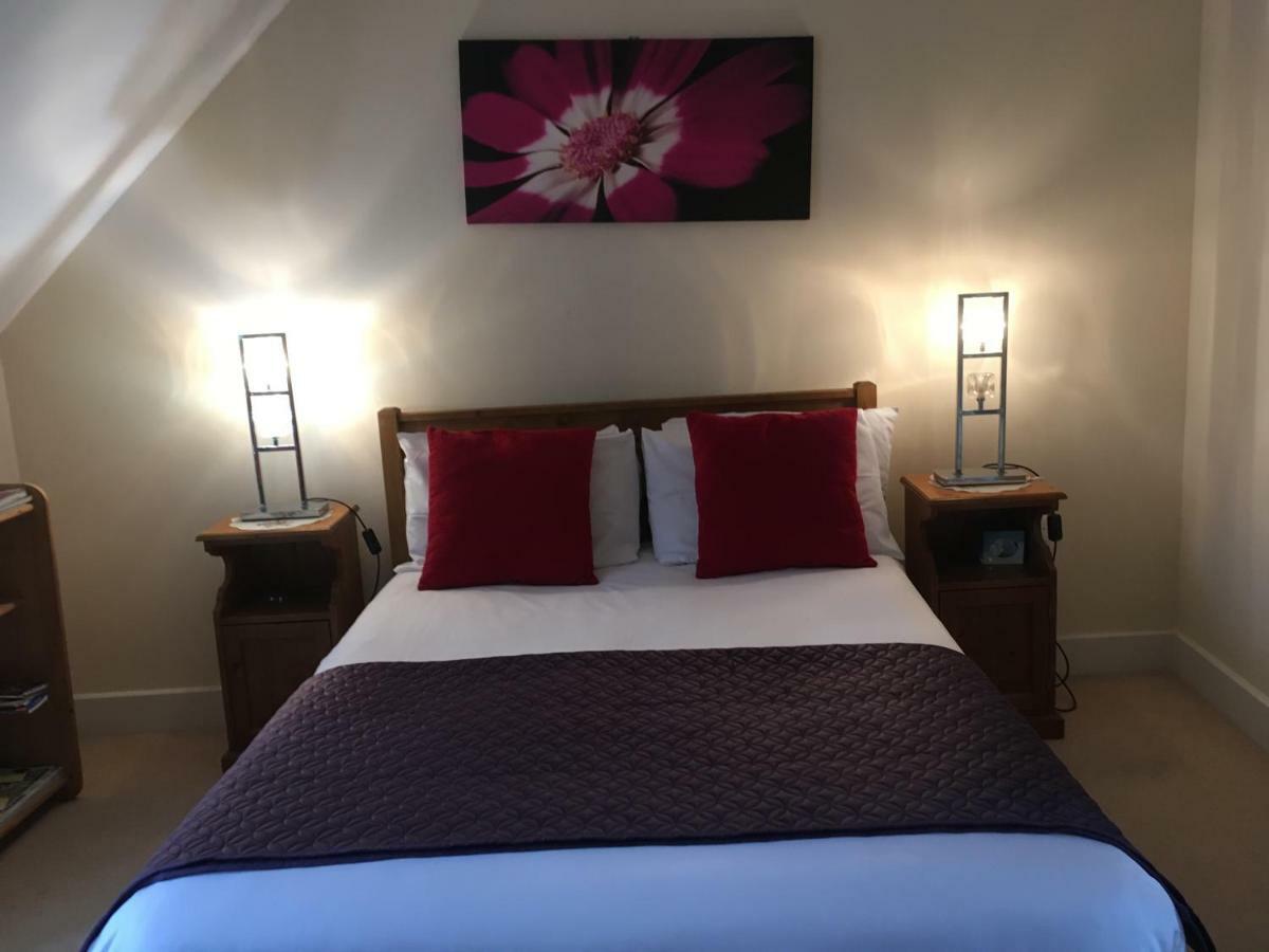 Standard Double Suite