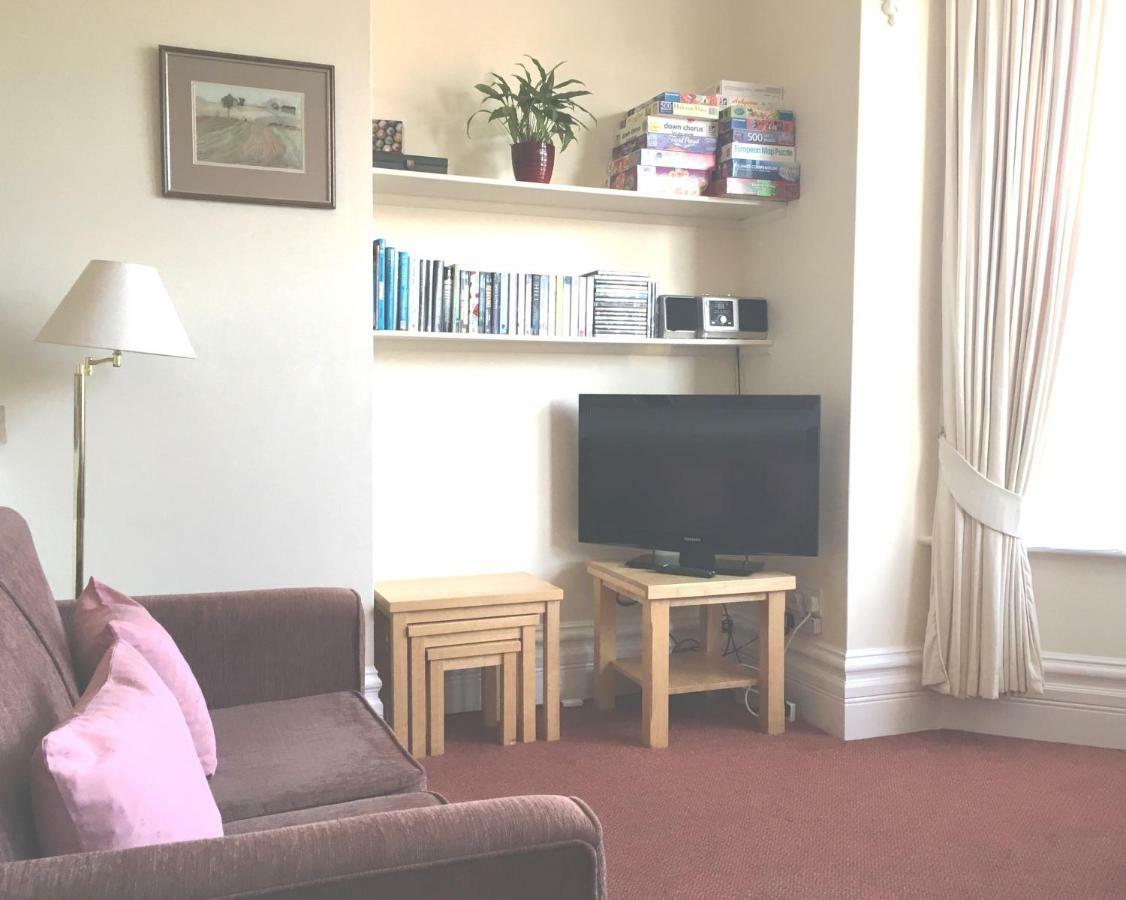 One-Bedroom Apartment 3