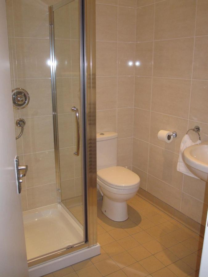 Single Room - En Suite