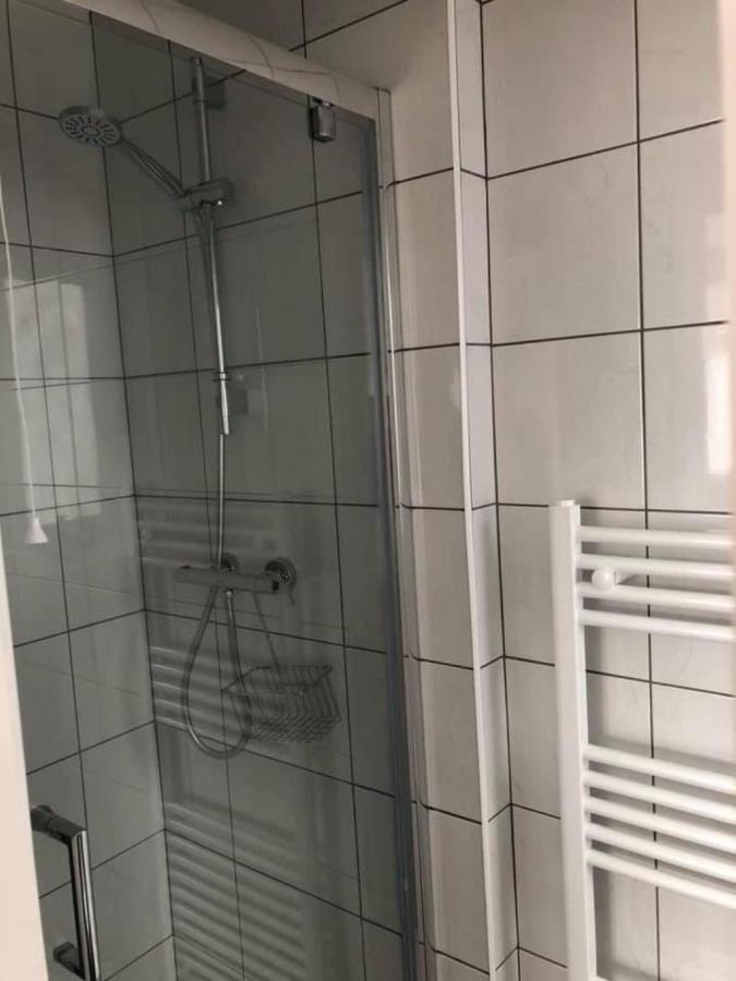 Triple Room Shower,968125615:JPEG