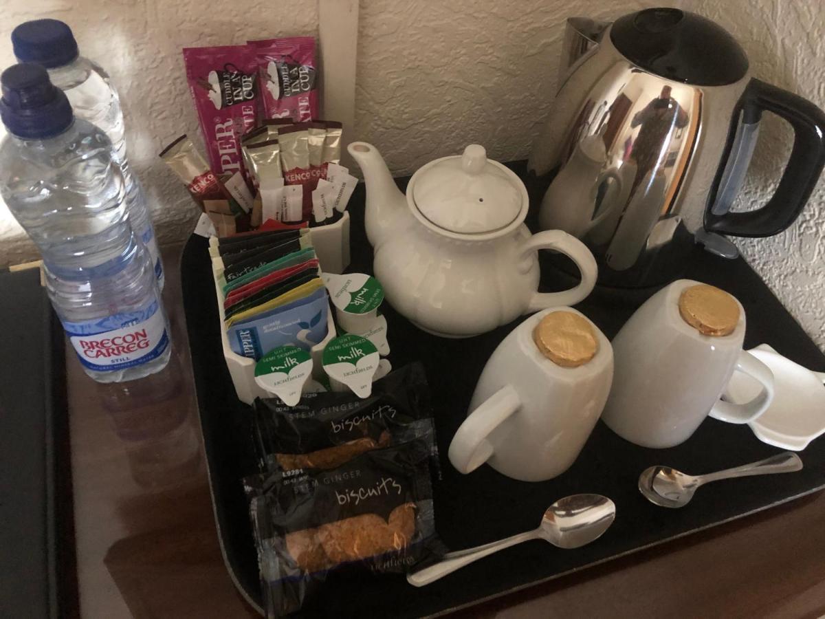 Standard Double Room,977103895:JPEG
