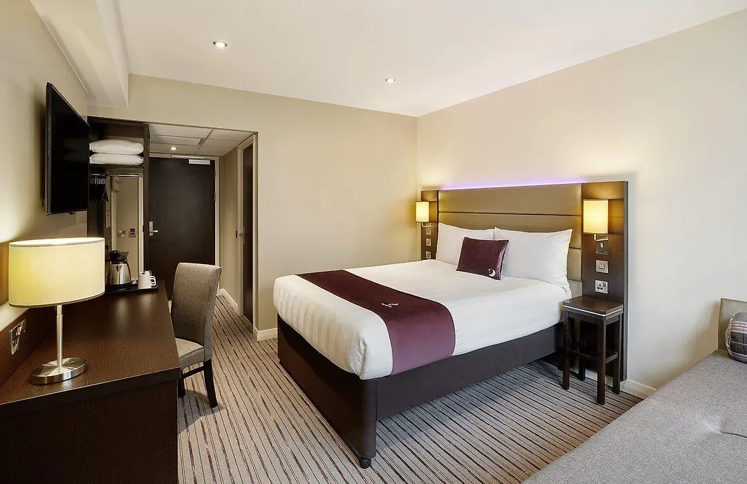 Premier Inn Letchworth Garden City-1