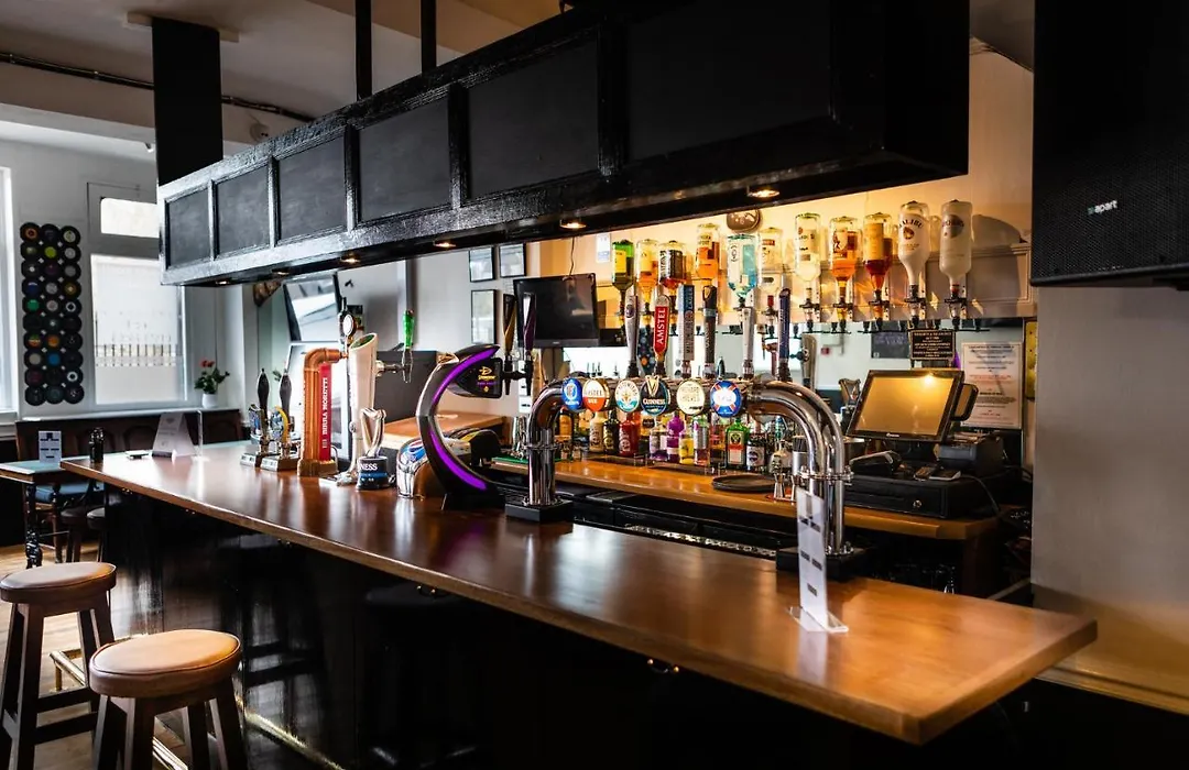 White Hart-1