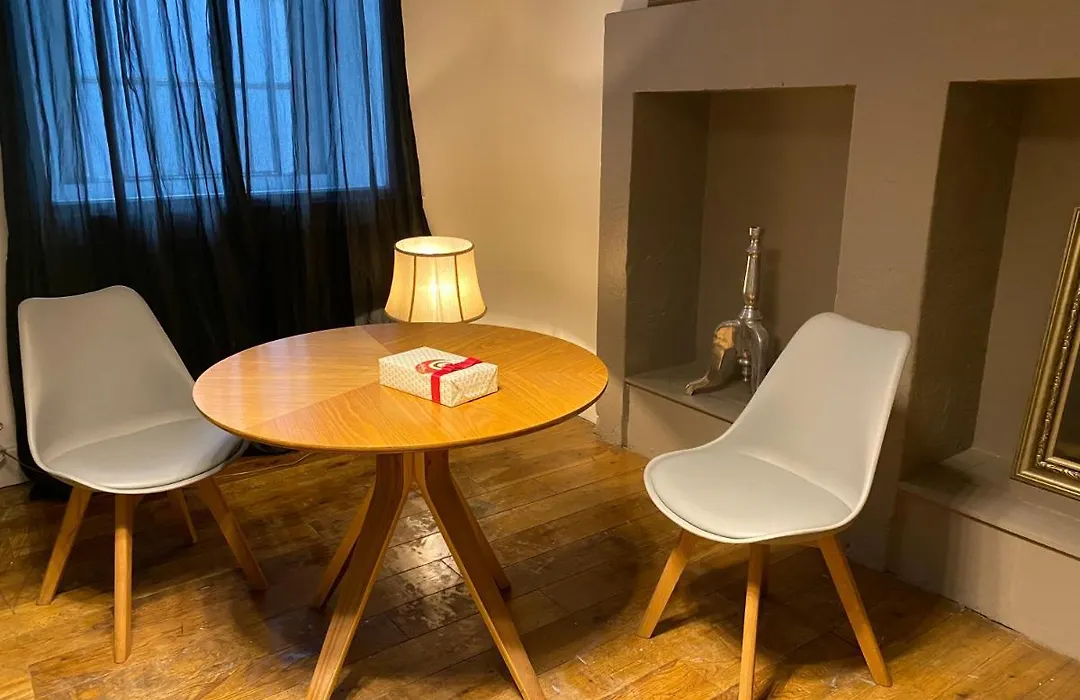 Queen Street Boutique Suites-1