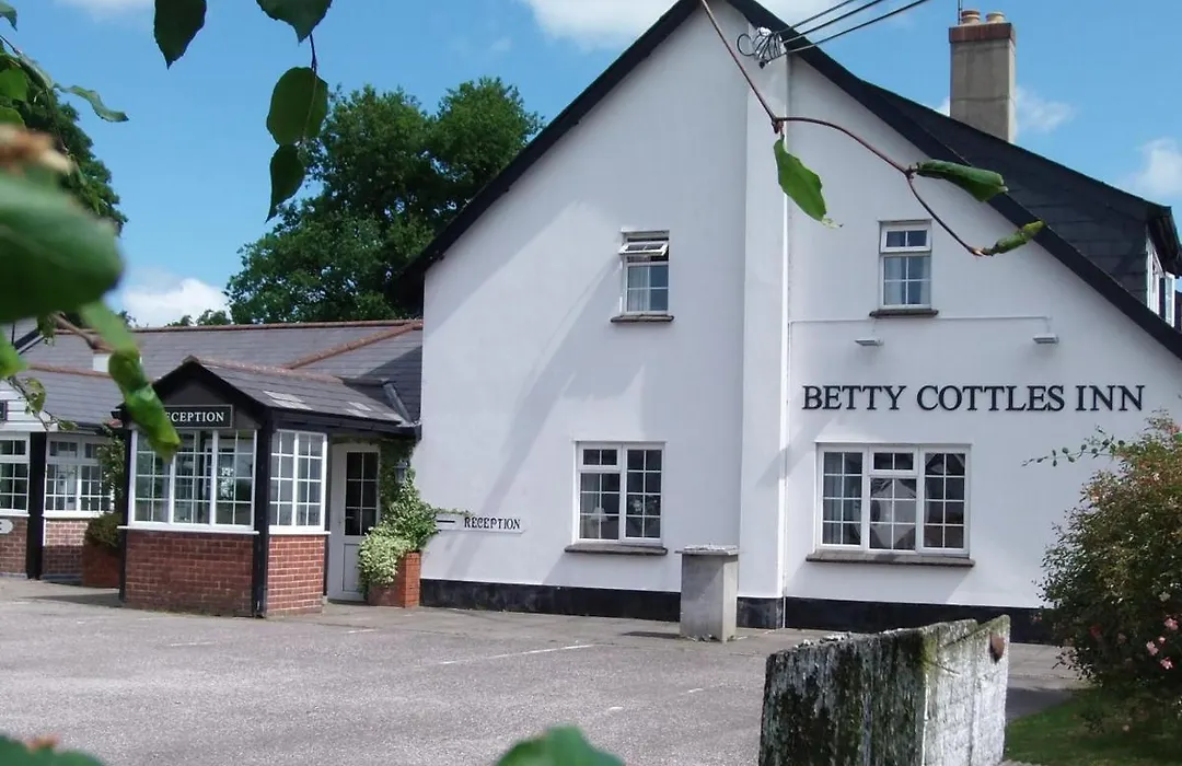 Betty Cottles Inn-1