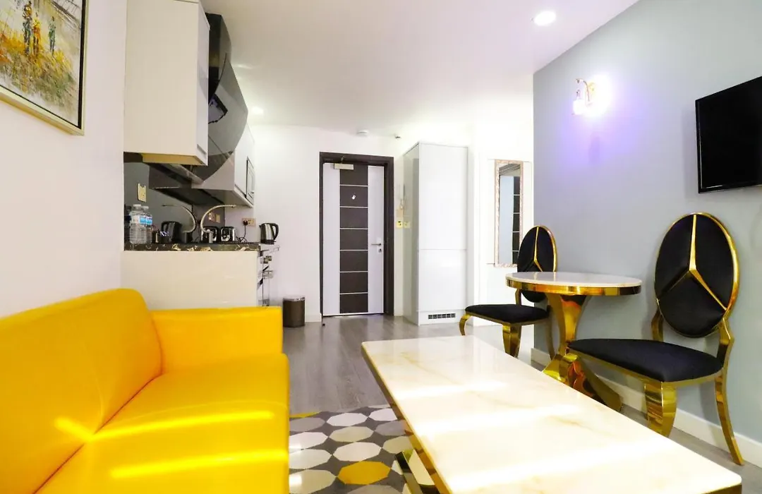 Queen Stay Apartments-1